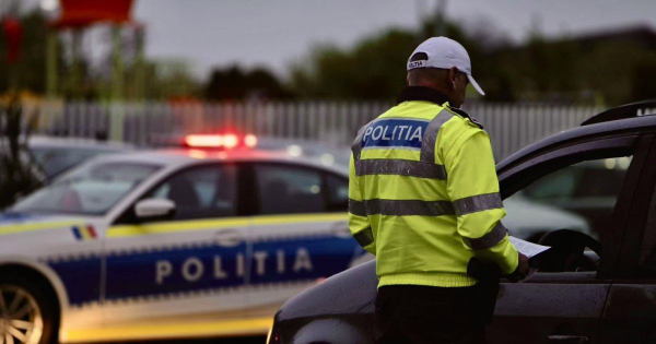 Soferii scapa de o amenda considerata inutila! Senatul a aprobat eliminarea sanctiunii pentru lipsa permisului si talonului